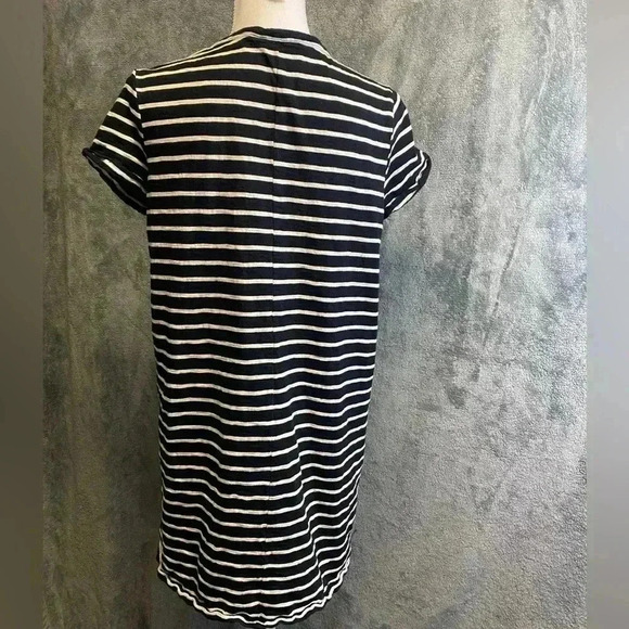 Gap pocket T-shirt dress black‎ & white stripe women’s size M - Picture 5 of 7